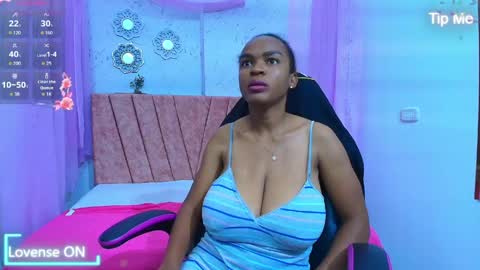 Snapshot of mia__thomson_ chatting on April 22, 3:31 am MIA online show from April 22, 3:31 am