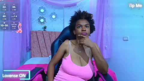 Snapshot of mia__thomson_ chatting on April 27, 3:15 am MIA online show from April 27, 3:15 am