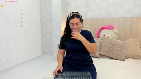 Mia Aristizabal online show from October 20, 11:43 am