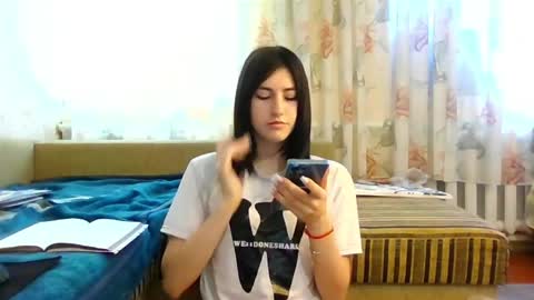 Snapshot of mia_beauti_live chatting on June 3, 9:12 am mia_beauti_live online show from June 3, 9:12 am