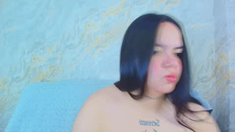 Mia  online show from March 31, 12:05 pm