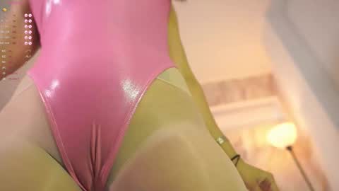 Anna online show from February 15, 1:52 pm