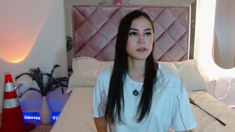 Mia Dark online show from November 3, 3:41 am