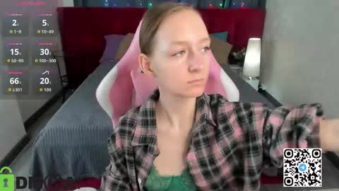 Snapshot of mia_e1fie chatting on February 3, 11:43 pm mia_e1fie online show from February 3, 11:43 pm