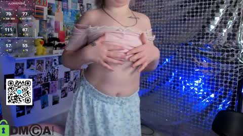 Mia online show from March 28, 3:39 am