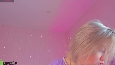 Mia online show from April 21, 2:51 am