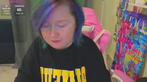 Snapshot of mia_ferd chatting on July 16, 3:23 am Mia online show from July 16, 3:23 am