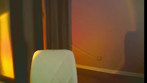 Snapshot of mia_fleur_ chatting on January 23, 5:10 pm Mia online show from January 23, 5:10 pm