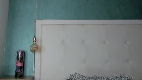 Snapshot of mia_gomez52 chatting on July 16, 2:01 pm mia online show from July 16, 2:01 pm
