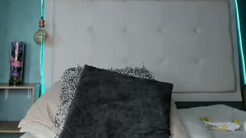 Snapshot of mia_gomez52 chatting on July 28, 6:20 pm mia online show from July 28, 6:20 pm