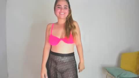 Snapshot of mia_hansper chatting on January 22, 2:48 am Mia online show from January 22, 2:48 am