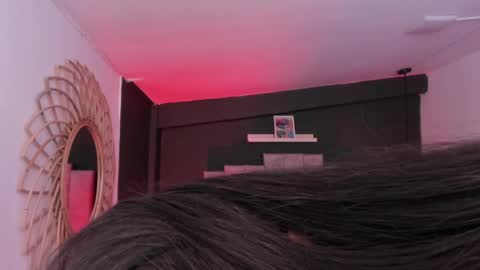 Val  online show from April 16, 9:39 pm