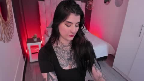 Snapshot of mia_jagger chatting on May 25, 6:58 pm Val online show from May 25, 6:58 pm