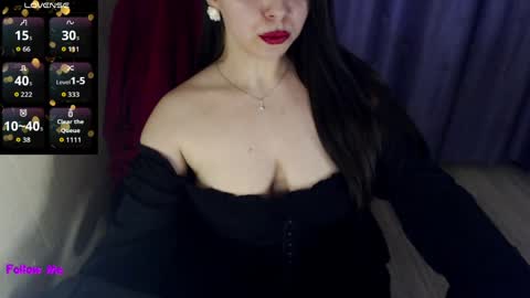 MiaJoy online show from April 10, 11:04 am