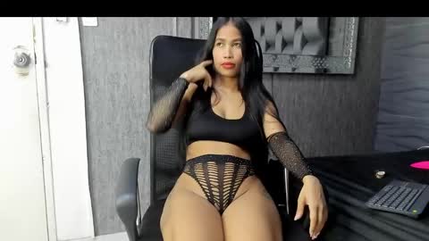 MIA KLEIM online show from January 10, 2:35 am