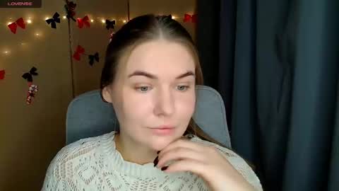 mia_lemm online show from December 16, 7:46 am