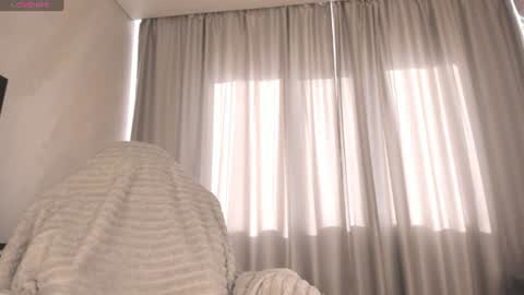 Snapshot of mia_lui chatting on July 11, 1:41 am Mia 3 online show from July 11, 1:41 am