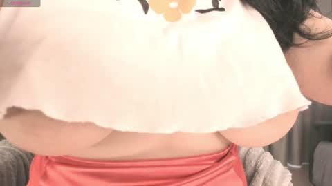 Snapshot of mia_lui chatting on July 15, 3:12 am Mia 3 online show from July 15, 3:12 am