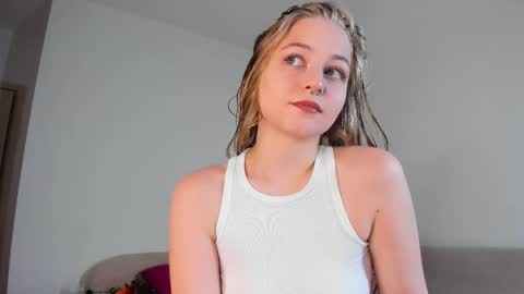 Mia here Appreciate your support online show from November 28, 1:25 pm