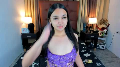 Snapshot of mia_mow chatting on February 22, 5:12 am They called me MIA online show from February 22, 5:12 am