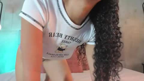 Snapshot of mia_phalmerr chatting on May 30, 12:02 pm Mia Phalmer online show from May 30, 12:02 pm