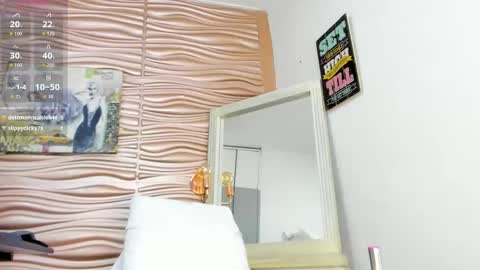 Mariana online show from February 22, 7:01 pm