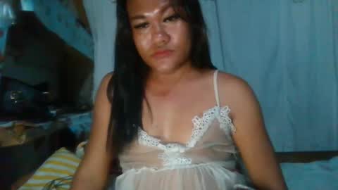Snapshot of mia_revita chatting on April 22, 8:32 pm mia_revita online show from April 22, 8:32 pm