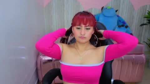 Mia online show from May 7, 10:04 pm