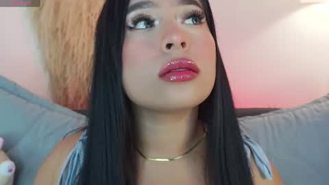 Mia online show from July 24, 10:19 pm
