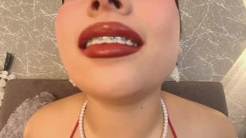 Snapshot of mia_roux13 chatting on February 8, 1:00 am Mia Roux online show from February 8, 1:00 am