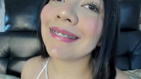 Mia Roux online show from November 14, 2:32 am