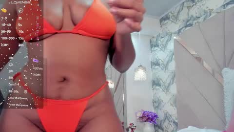 Snapshot of mia_rouxx1 chatting on April 2, 3:59 am Mia online show from April 2, 3:59 am