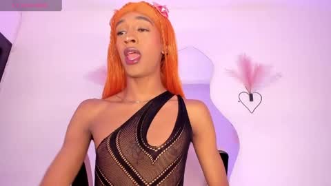 Snapshot of mia_royal chatting on May 9, 1:16 pm mia_royal online show from May 9, 1:16 pm