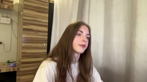 Snapshot of mia_sincere chatting on July 16, 6:19 am Mia online show from July 16, 6:19 am