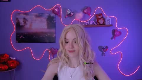 Snapshot of mia_starrr_ chatting on February 22, 7:56 pm mia_starrr_ online show from February 22, 7:56 pm