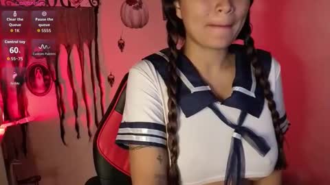 mia_sweetdc online show from October 15, 7:14 pm