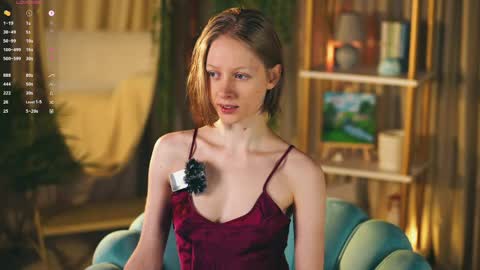 Snapshot of mia_vebes chatting on May 8, 9:14 am Mia online show from May 8, 9:14 am