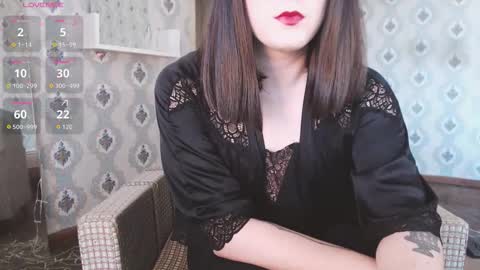 mia_wallase online show from October 1, 7:25 am