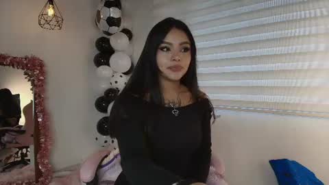 Snapshot of mia_zafir chatting on June 10, 9:46 pm mia_zafir online show from June 10, 9:46 pm