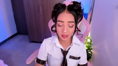 Snapshot of miaa_06 chatting on May 15, 1:45 am mia nicolle online show from May 15, 1:45 am