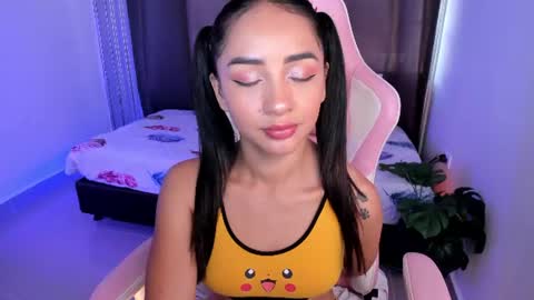 Snapshot of miaa_06 chatting on July 16, 2:12 pm mia nicolle online show from July 16, 2:12 pm