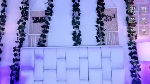 Mia online show from February 7, 11:47 am