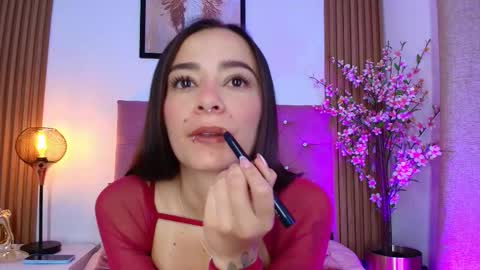 Mia online show from February 13, 11:17 am