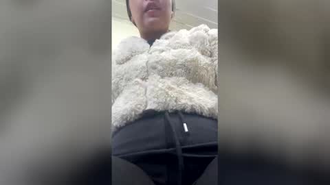 Snapshot of miaa_scott chatting on May 1, 6:34 pm online show from May 1, 6:34 pm