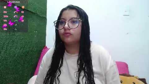Snapshot of miaa_smiith1 chatting on November 6, 10:05 am miaa_smiith1 online show from November 6, 10:05 am