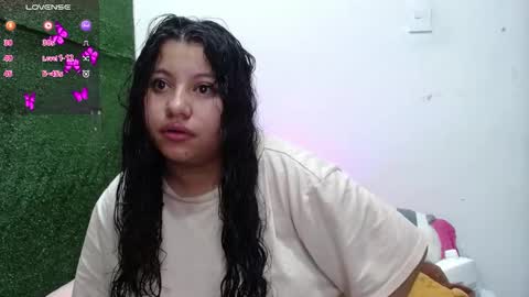 Snapshot of miaa_smiith1 chatting on November 7, 10:04 am miaa_smiith1 online show from November 7, 10:04 am