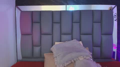 Mia online show from February 14, 12:13 pm