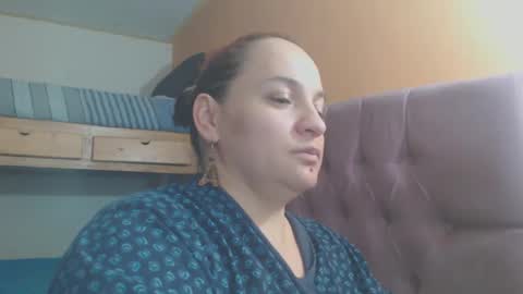 Snapshot of miaabrownn chatting on December 29, 9:30 pm MIA online show from December 29, 9:30 pm