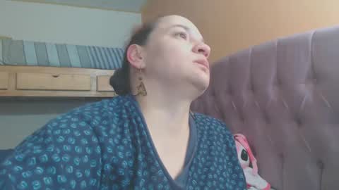 Snapshot of miaabrownn chatting on December 30, 12:32 am MIA online show from December 30, 12:32 am