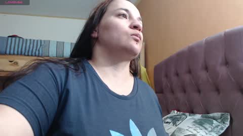 Snapshot of miaabrownn chatting on January 12, 10:33 pm MIA online show from January 12, 10:33 pm